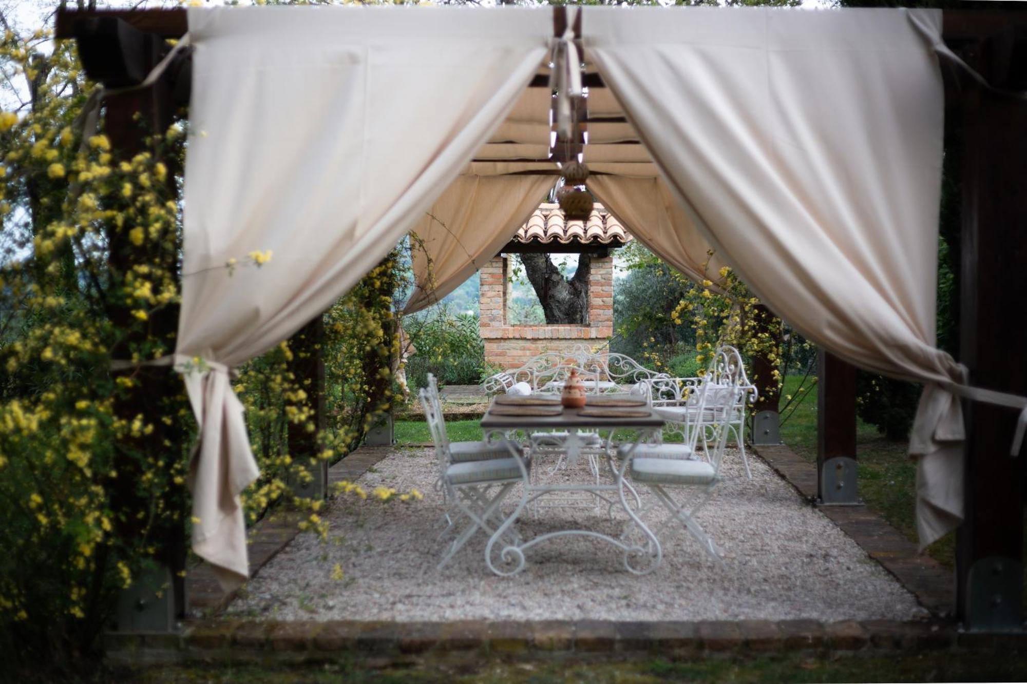 Ca' Le Cerque, Villa Surrounded By The Marche Nature Фоссомброне Экстерьер фото