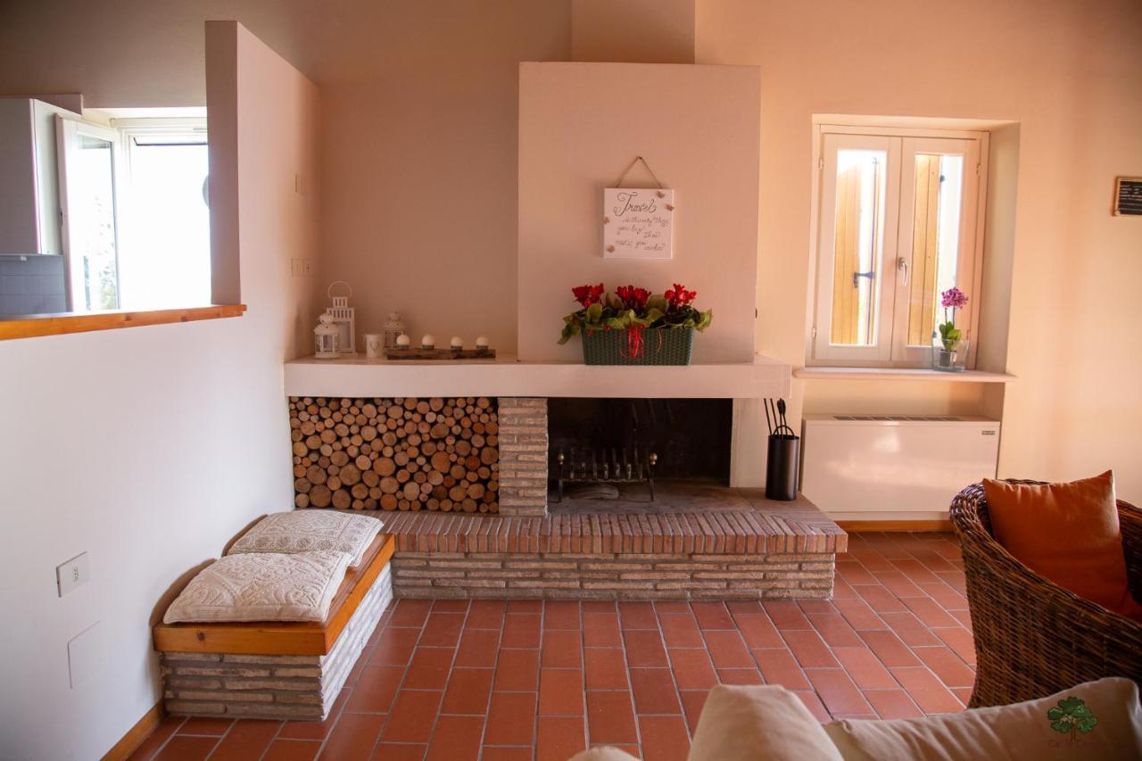 Ca' Le Cerque, Villa Surrounded By The Marche Nature Фоссомброне Экстерьер фото
